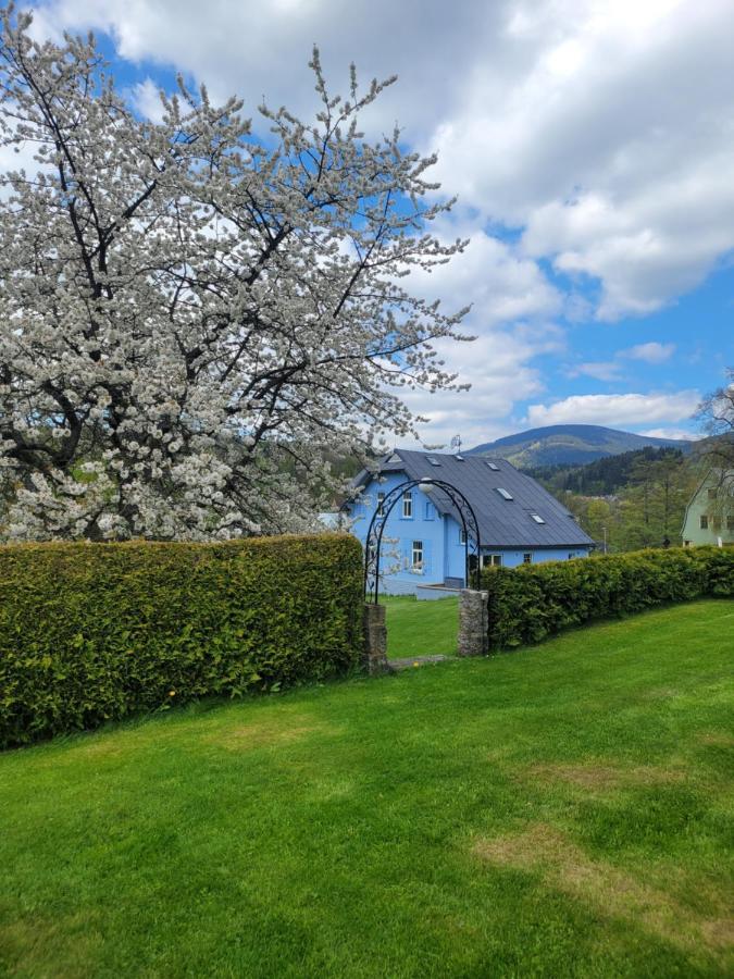 Blue Pension สโวโบดา นาด อูโปว์ ภายนอก รูปภาพ