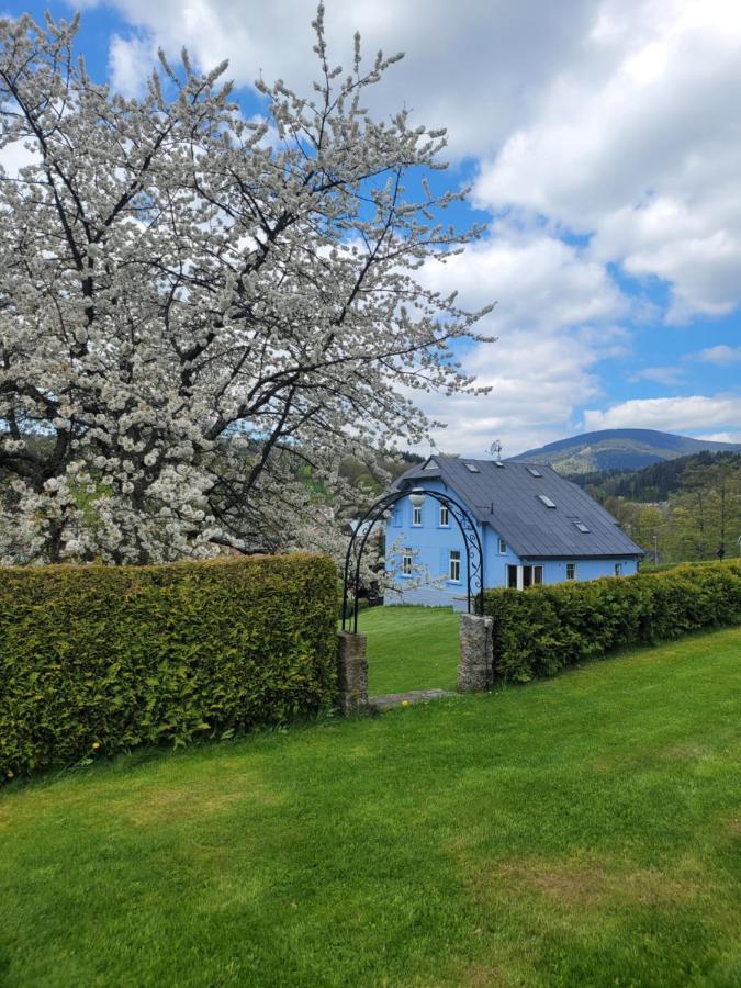 Blue Pension สโวโบดา นาด อูโปว์ ภายนอก รูปภาพ