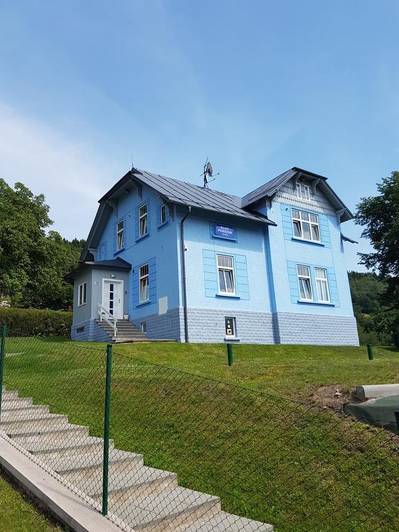 Blue Pension สโวโบดา นาด อูโปว์ ภายนอก รูปภาพ