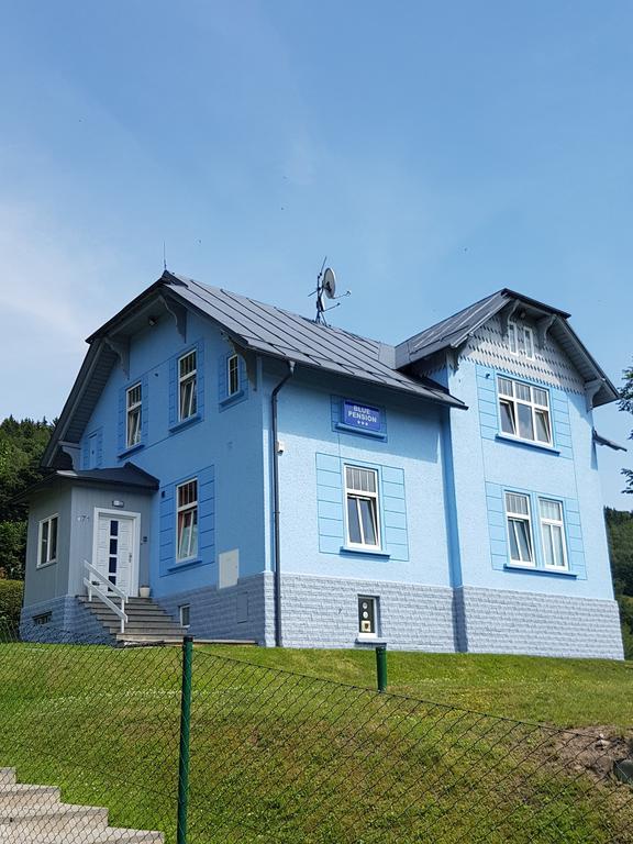Blue Pension สโวโบดา นาด อูโปว์ ภายนอก รูปภาพ