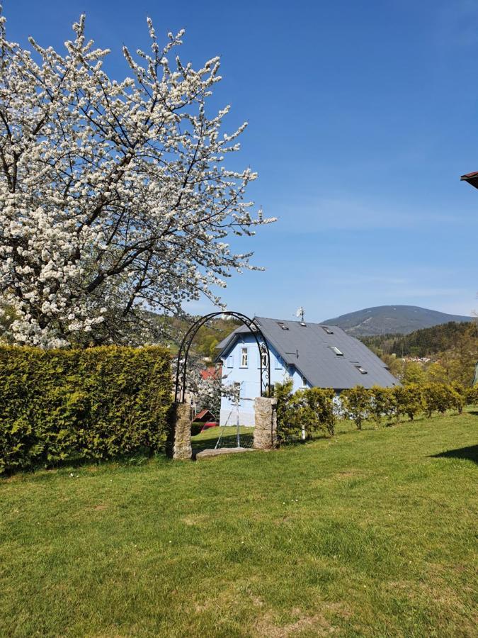 Blue Pension สโวโบดา นาด อูโปว์ ภายนอก รูปภาพ