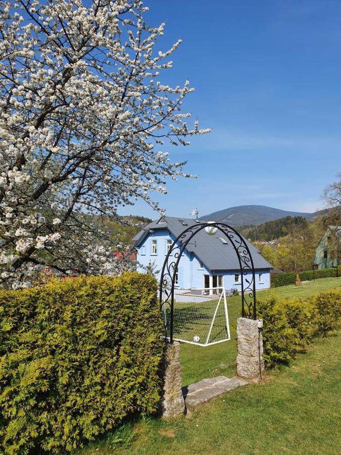 Blue Pension สโวโบดา นาด อูโปว์ ภายนอก รูปภาพ